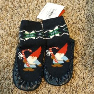 #585 NWT Hanna Andersson toddler booties. Size: 5